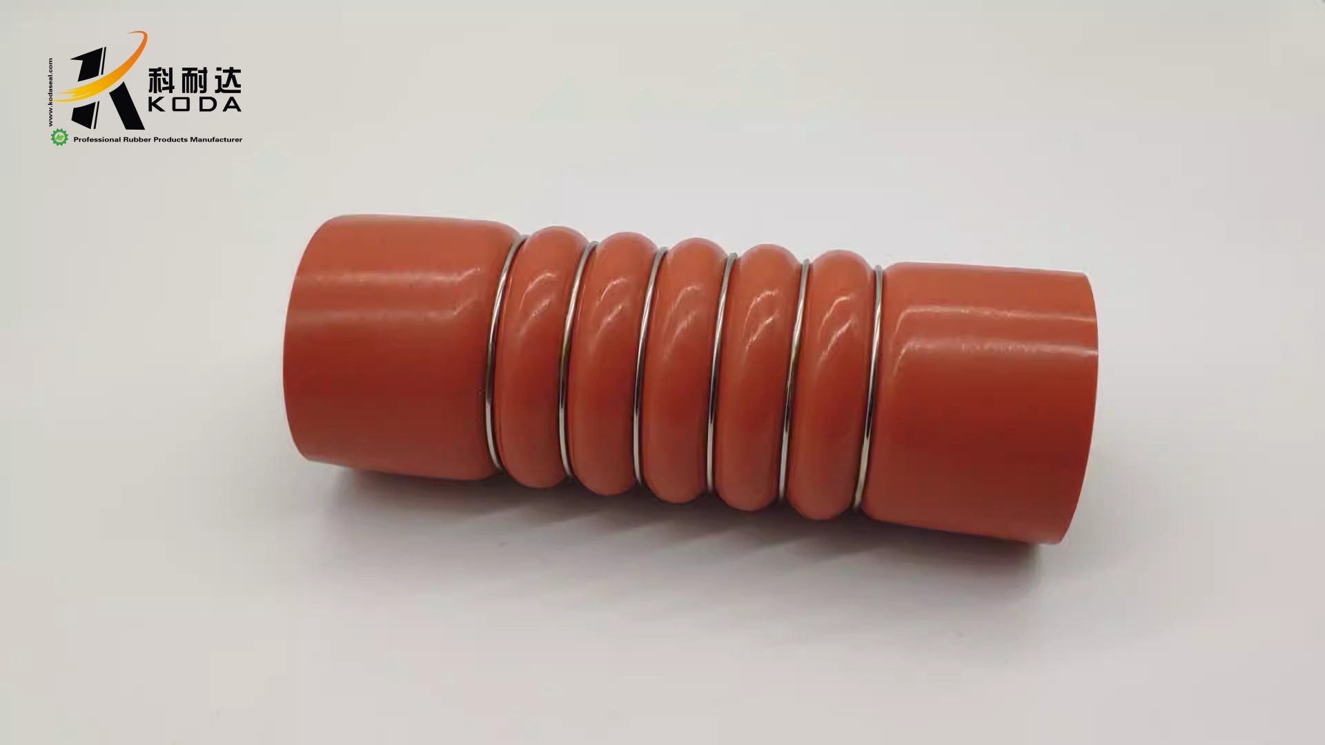 Red Color silicone hose 3845011382 Reinforced Truck Silicone Hose For Benz Truck